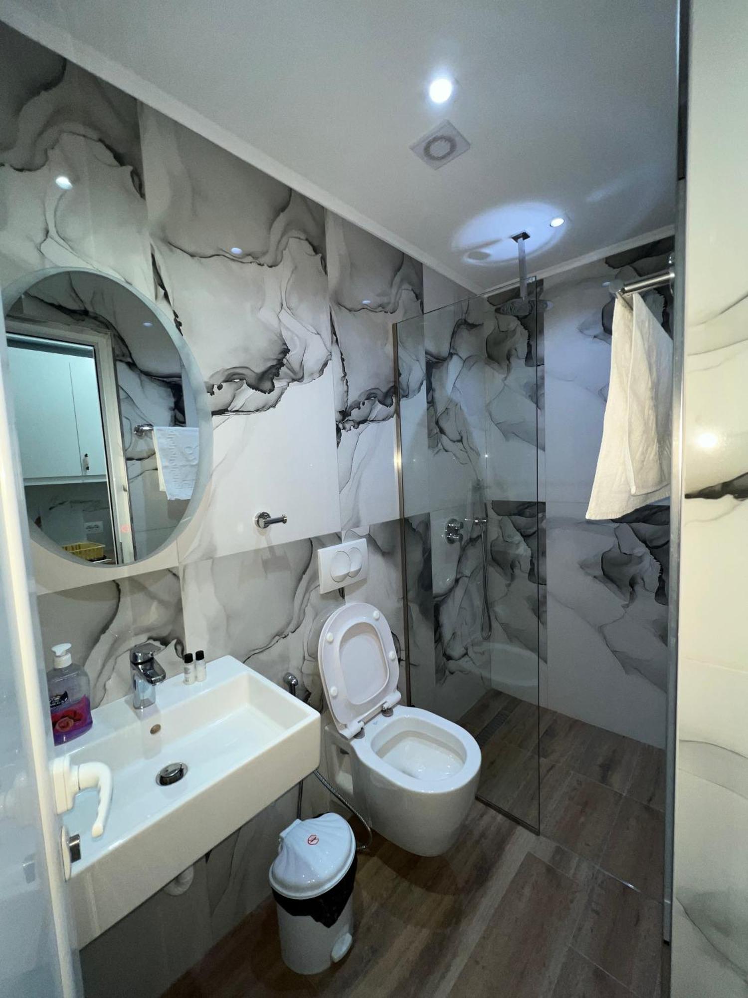 Apartamento The Gwen Sarandë Exterior foto