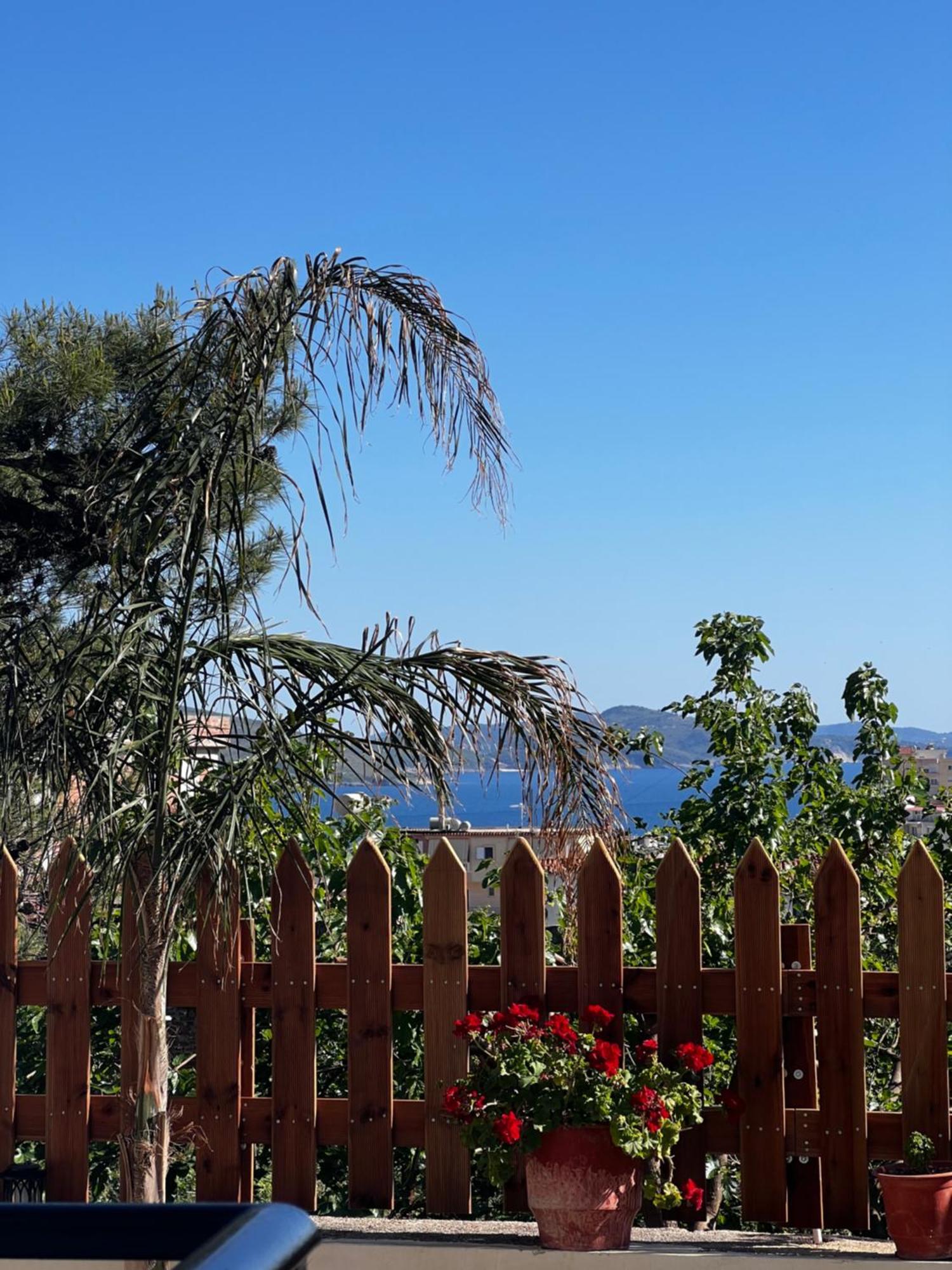 Apartamento The Gwen Sarandë Exterior foto